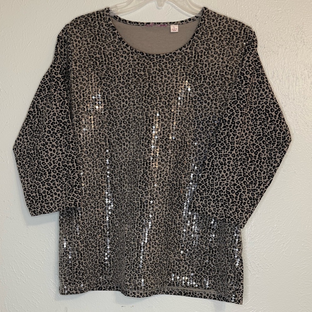 Chic Black and Gray Leopard Sequin 100% Cotton Top with 3/4 Sleeve
